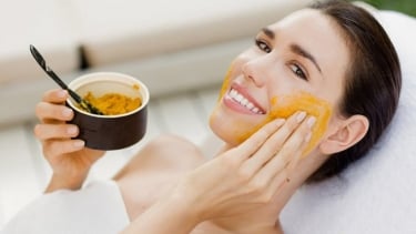 Cách điều trị mụn trứng cá hiệu quả bằng nghệ