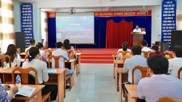 Cà Mau tổ chức tập huấn hỗ trợ chăm sóc và điều trị HIV/AIDS và PrEP cho cán bộ y tế