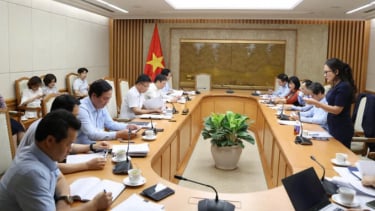Phân cấp, phân quyền nhiều hơn cho cấp xã trong lĩnh vực giáo dục