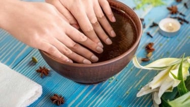 5 cách dưỡng móng khỏe đẹp tại nhà