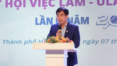 Sinh viên tiếp cận hàng trăm cơ hội việc làm tại Ngày hội Ulaw Career A Day 2025