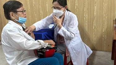 Cần Thơ: Phường Xuân Khánh tổ chức khám, tư vấn sức khỏe và cấp phát thuốc miễn phí cho người cao tuổi