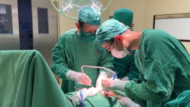 Người phụ nữ phải cắt thùy gan trái vì sỏi mật kéo dài gây xơ teo