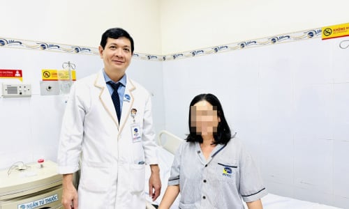 Lấy ra hàng trăm viên sỏi túi mật, người phụ nữ thoát khỏi cơn đau âm ỉ kéo dài
