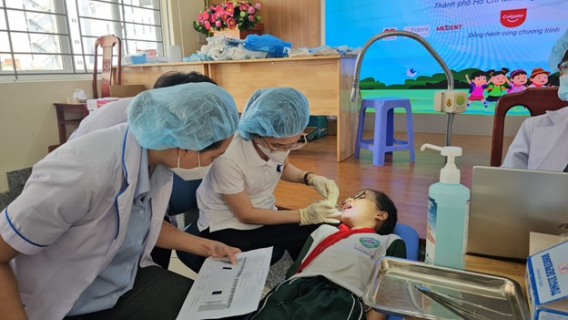 TP. HCM: Triển khai chăm sóc sức khỏe răng miệng cho học sinh tiểu học tại một số quận, huyện