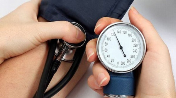 Cách ổn định huyết áp tự nhiên cho người cao tuổi