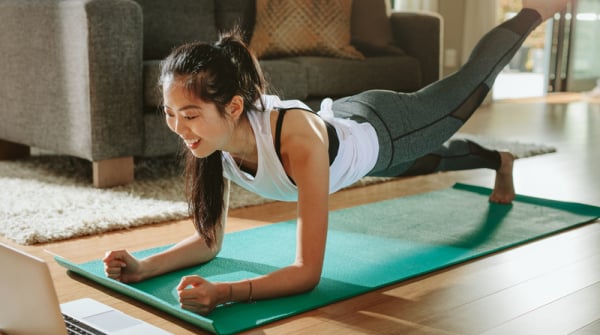 Tập luyện tại nhà có giúp cơ thể săn chắc như tập tại phòng gym?