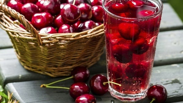 Lợi ích của nước ép cherry đối với người axit uric cao