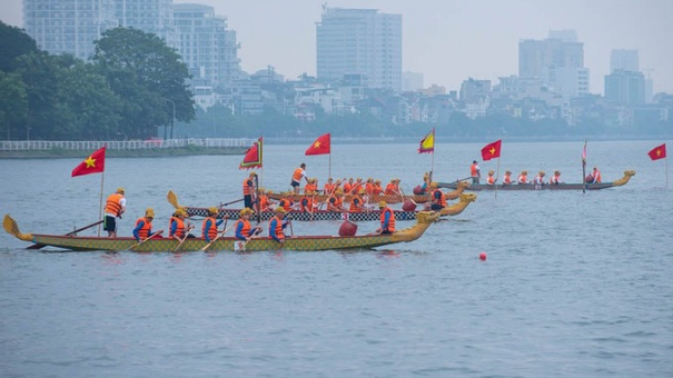 Hà Nội tổ chức Giải bơi chải thuyền rồng Hà Nội mở rộng năm 2024 chào mừng Kỷ niệm 70 năm Giải phóng Thủ đô