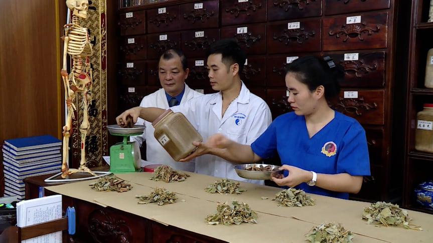 Từ 1/9: Bảo hiểm y tế thanh toán thuốc y học cổ truyền, dược liệu