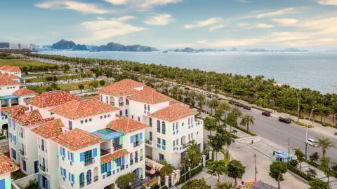 Villa Hạ Long 6 phòng ngủ, sát biển Sun Feria M241
