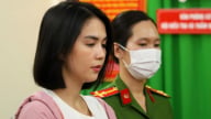 Ngọc Trinh bị bắt chấn động nhất showbiz Việt năm 2023