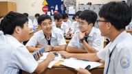 Điểm thi tốt nghiệp THPT 2026: 'Mưa' điểm 10 môn Toán, lộ diện 4 thủ khoa khối B00