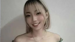 Nữ ca sĩ 26 tuổi bị người hâm mộ sát hại